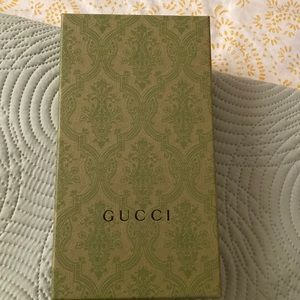 Gucci box